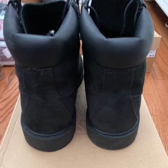 Black Timbs - Picture 4 of 7